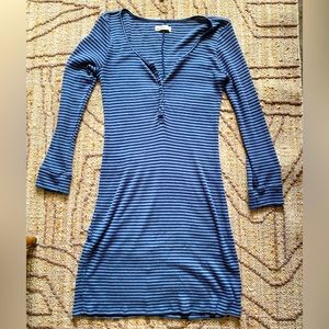 Hollister striped dress size M